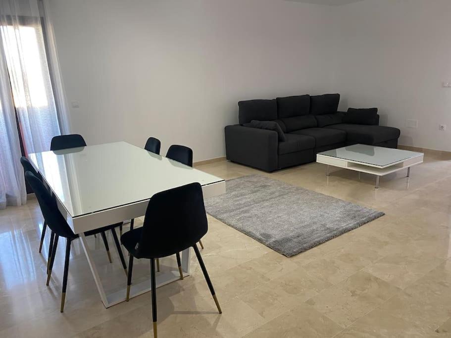Central Estepona 3 Bed Apt With Pool And Parking Esterno foto