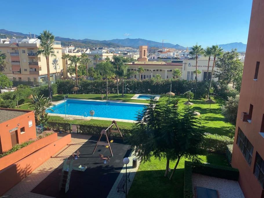 Central Estepona 3 Bed Apt With Pool And Parking Esterno foto
