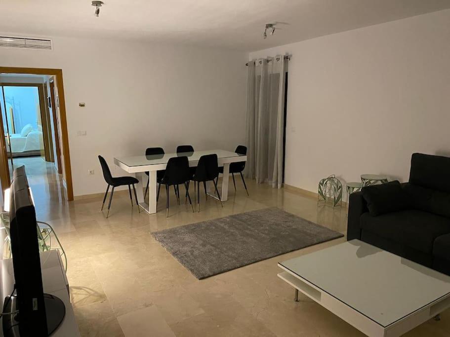 Central Estepona 3 Bed Apt With Pool And Parking Esterno foto