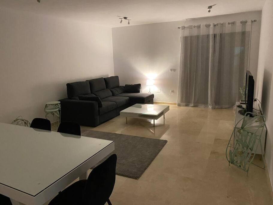 Central Estepona 3 Bed Apt With Pool And Parking Esterno foto